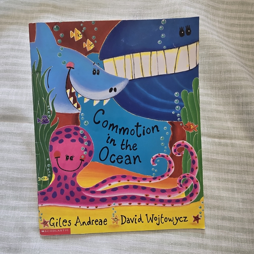 Commotion in the Ocean Illustrated Children's Book - Scholastic Educational BOOK